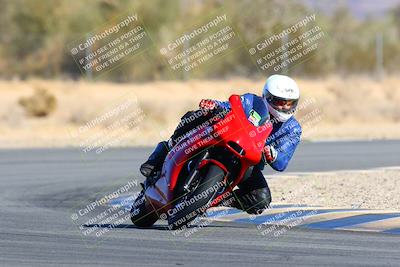 media/Jan-09-2022-SoCal Trackdays (Sun) [[2b1fec8404]]/Turn 6 (1035am)/